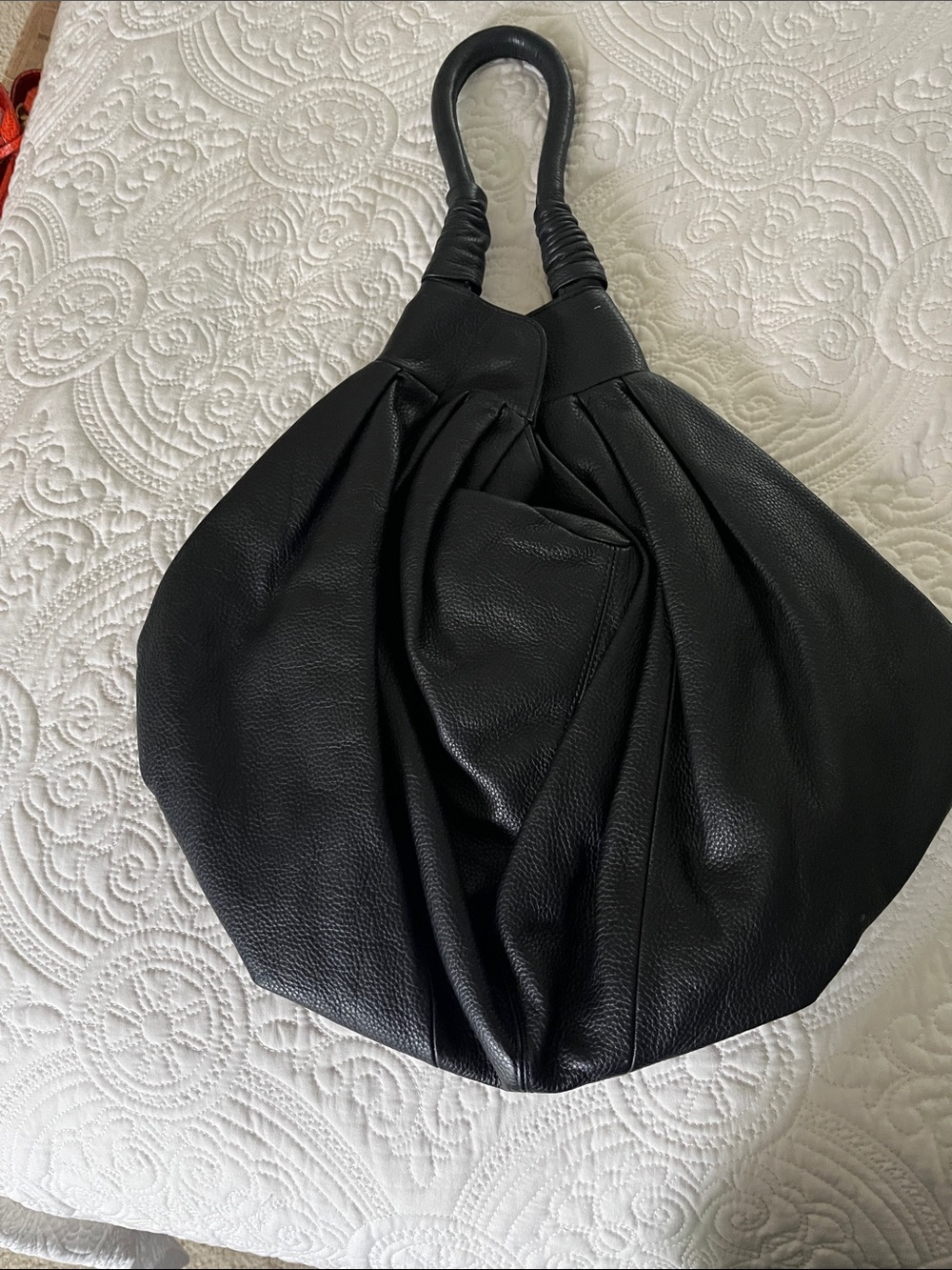 Max and Cleo hobo bag with mag closure